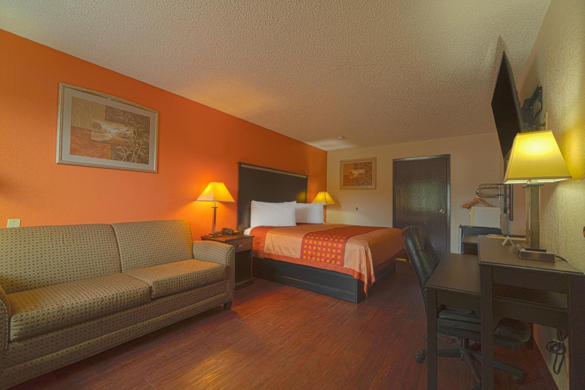 Regency Inn & Suites By Oyo Bay City Tx Экстерьер фото